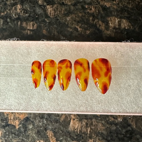 “Tortoise” Press On Set by LoveScottiNails - Picture 2 of 9